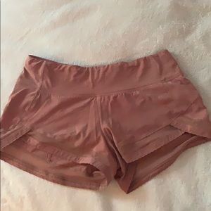lululemon shorts in figue size 6